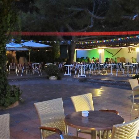 ל'אסטרטיט Hotel La Masia מראה חיצוני תמונה