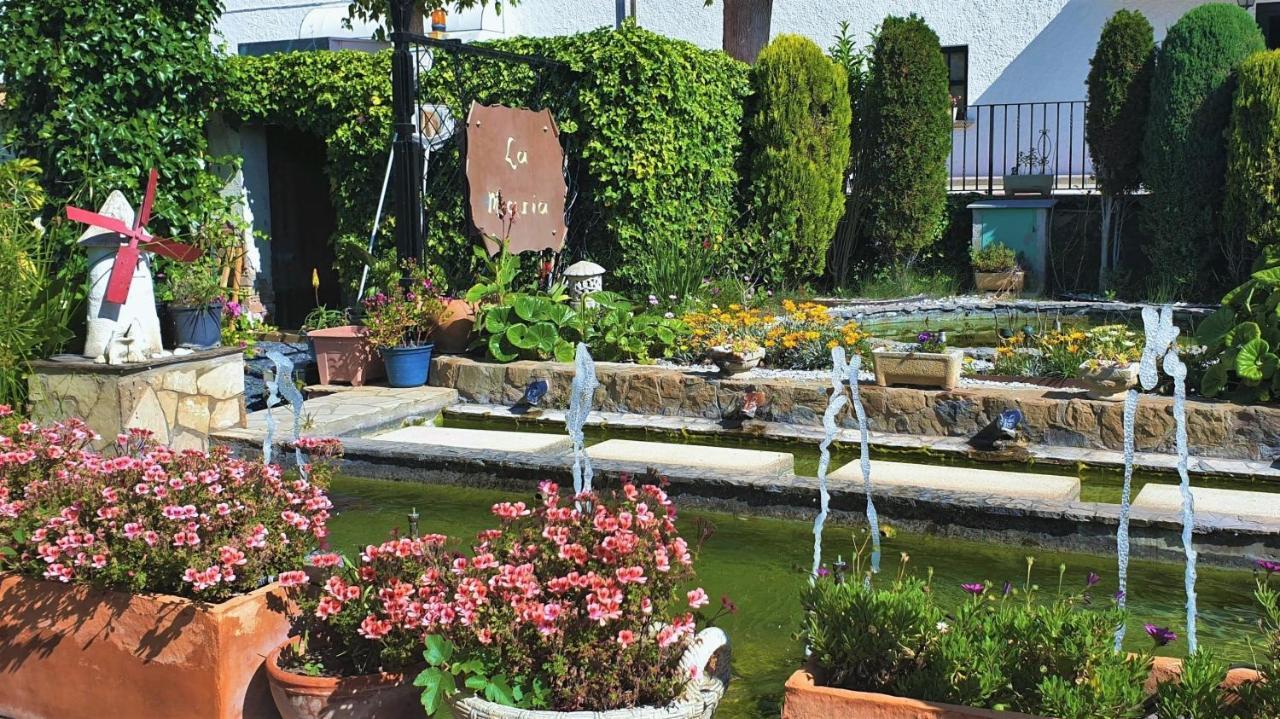 ל'אסטרטיט Hotel La Masia מראה חיצוני תמונה